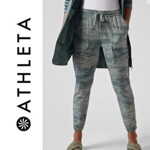 Athleta, Farallon Jogger Pants Fog Camo Size Small‎ Elastic Waist Drawstring
